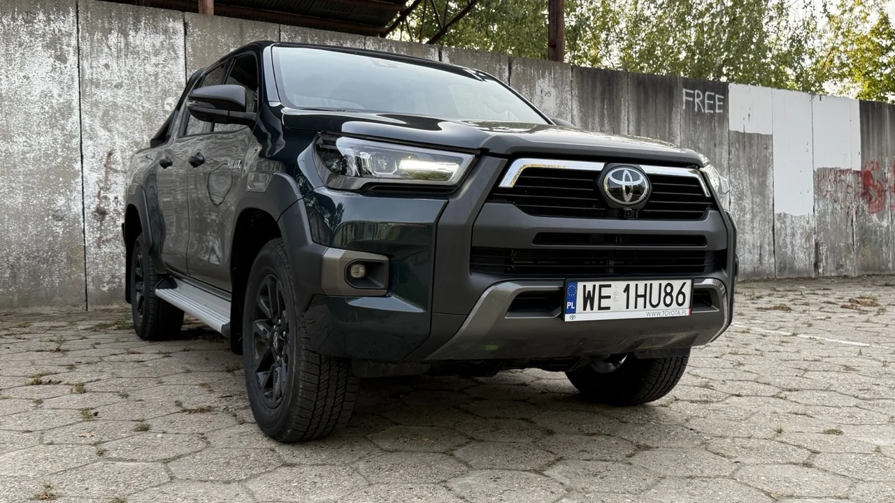 toyota hilux 