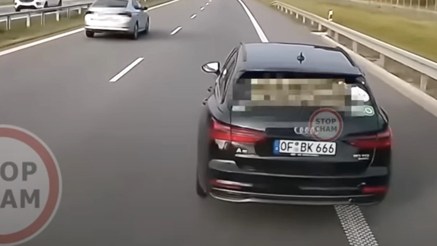 audi wypadek hamowanie