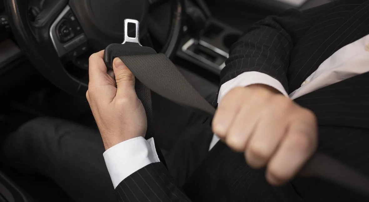 Image for Napsikałem na pasy bezpieczeństwa. Trzeba się zwijać