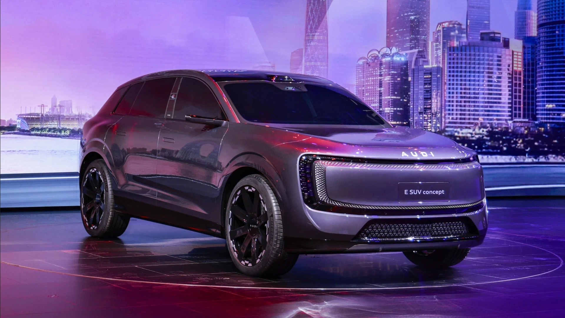 Nowy SUV Audi pokazany. Polecicie po niego do salonu