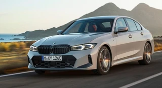 Nowe BMW serii 3 odsłania karty. To znajdziesz pod maską