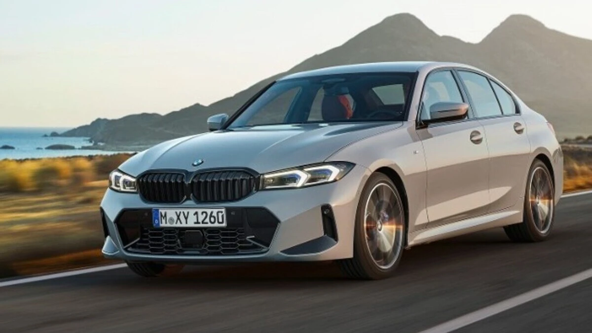 Nowe BMW serii 3 odsłania karty. To znajdziesz pod maską