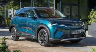 Oto nowy BYD Atto 2 DM-i z hybrydą. Spala paliwo i prąd, ale stracił ciekawe wyposażenie