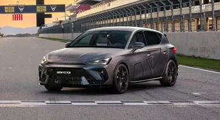 Witamy najmocniejszą Cuprę z napędem na przód. Jak nie masz dzieci, będzie jeszcze szybsza