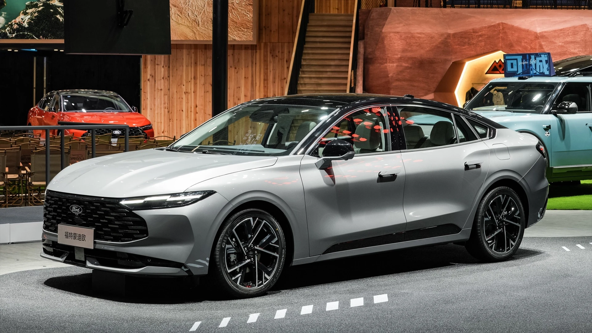 Ford Mondeo wrócił w nowym stylu. Konkurenci będą zazdrośni