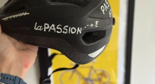 65 tys. dzieci w kaskach z logotypem ministerstwa i hasłem. Prędzej porzucą rower