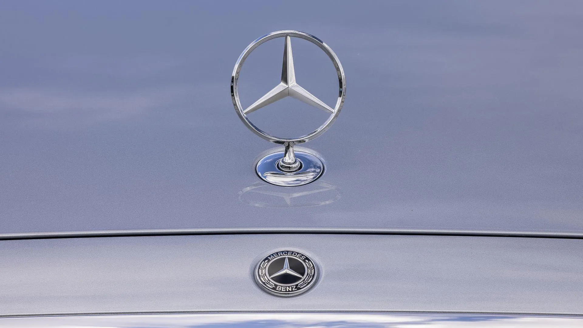 Mercedes logo