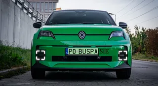 Nie złomujcie jeszcze swoich samochodów elektrycznych. Co dokładnie zawetował prezydent?