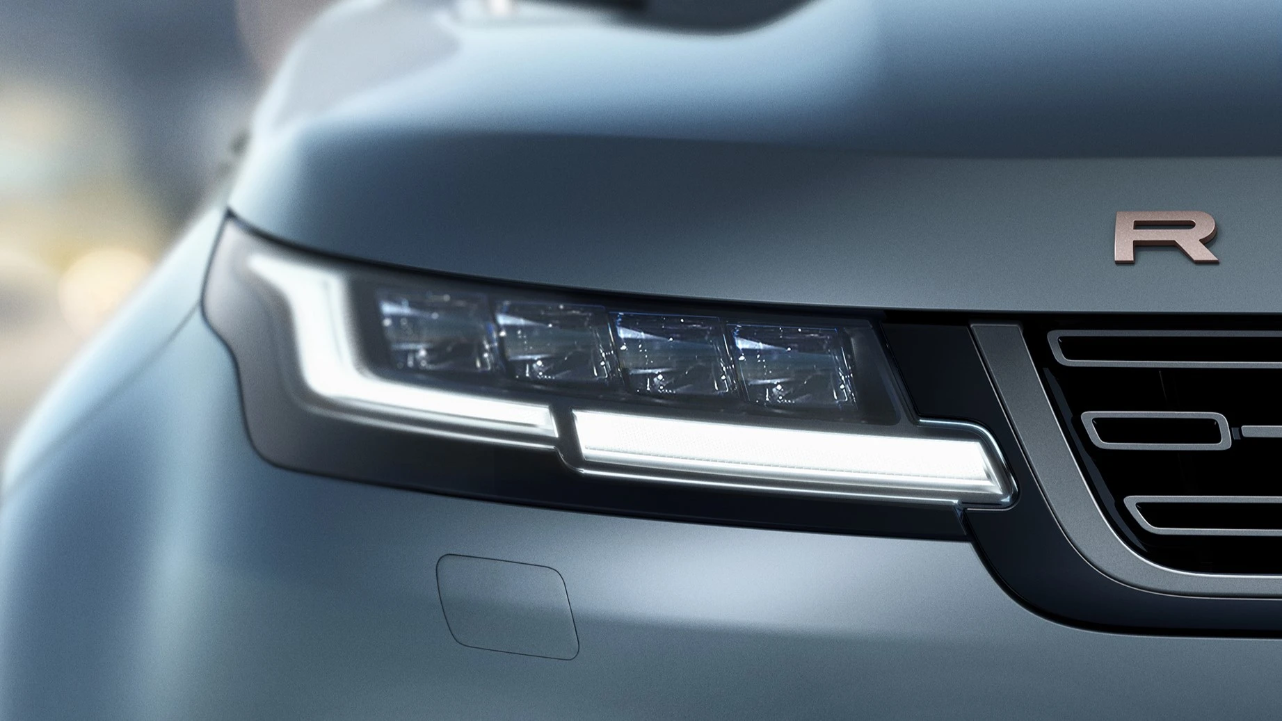 Range Rover szykuje nowy model. Brytyjczycy jadą pod prąd