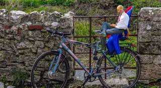 Nowe przepisy kradną kawałek dzieciństwa. Jak się wozi 7-letnie dziecko w foteliku?