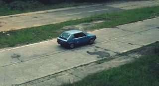 Kiedyś ten węzeł był potężny. Dzisiaj ukrywa się w lesie i jest idealny na zlot