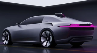 Skoda wariuje na temat 100. Bohaterka czechosłowackiego hitu straciła tylną szybę