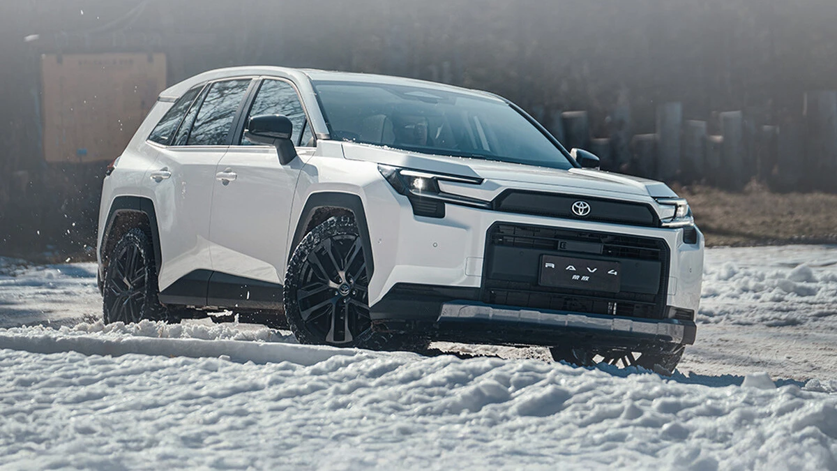 Toyota pokazała nową RAV4. Spełnia marzenia o wersji bez hybrydy