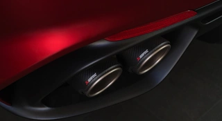 Alfa Romeo zaskakuje. Chciało im się zrobić 63 samochody