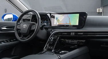 Kupili nowe Toyoty, teraz pozywają producenta. Nie ma gdzie ich zatankować