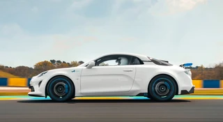 Zrobią konkurenta dla Porsche 911. Może mieć silnik spalinowy