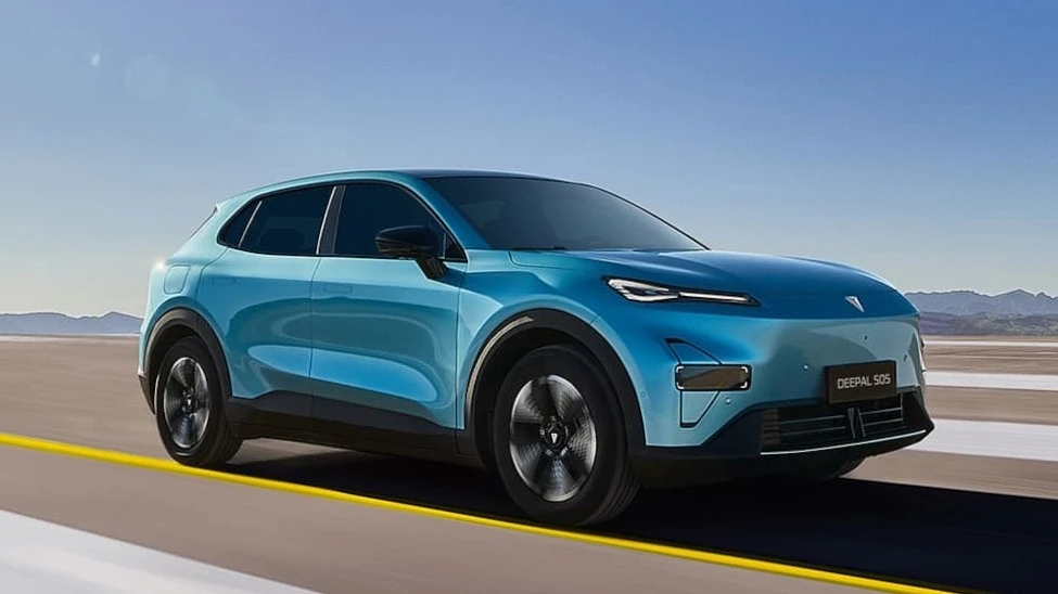 Mazda musi zagęścić ruchy. Changan zabiera jej klientów w Europie