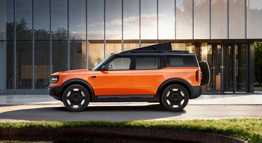 Nowy Ford Bronco jest trzy razy tańszy. Warto stracić dla niego pół dnia