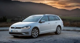 UE zmieniła zdanie. Wiemy, co się stanie z twoim autem po 2035 r.