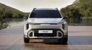 Bez kawałeczka prądu, sama zdrowizna. 6 dobrych, nowych aut spalinowych na rok 2026