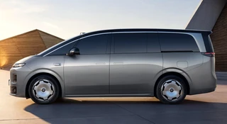 Leapmotor bawi się w wasz ukochany segment. Ostro gra, jak na 10-latka