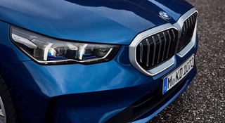Nowe BMW serii 5 po liftingu przyłapane. Trzeba było tak od razu