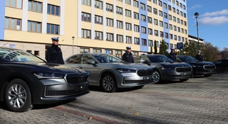 Policja poszła na zakupy. Patrz w lusterka i bój się Skód