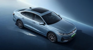 Passat sedan dostał wersję plug-in. Tak wygląda marzenie Europy