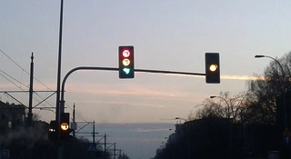 Uważasz się za dobrego kierowcę? Przejdź próbę wyłączonych świateł