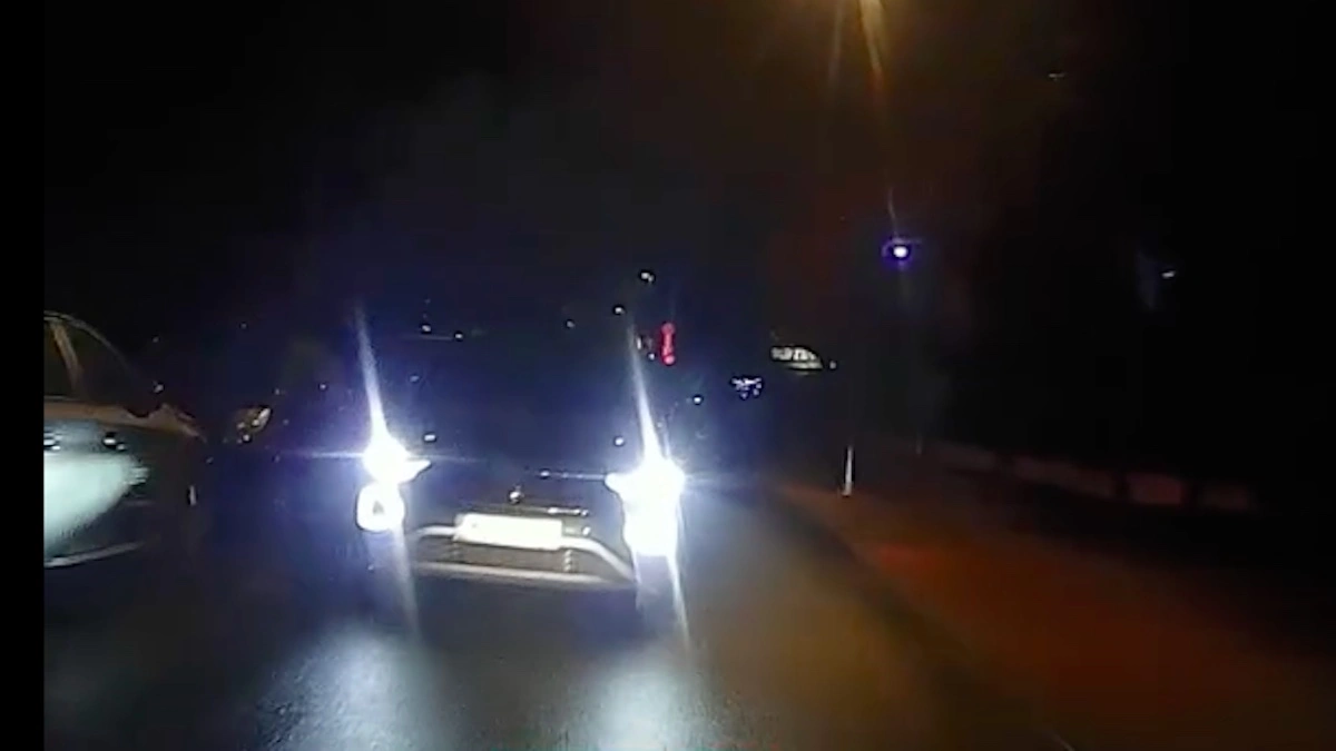 Ruszyły czołowo na siebie i zablokowały się na zwężeniu. Nie zgadniesz, która miała pierwszeństwo