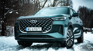 Chery Tiggo 8 PHEV wita rykiem tygrysa i śpiewem smoka. Żegna bez takiego rozmachu