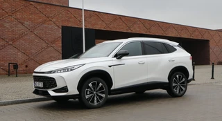 Chińczycy urządzają się na polskim rynku. Wzrosty po 10 tysięcy procent w 2025 roku