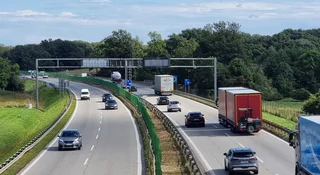 Nowy odcinkowy pomiar prędkości wystartował. Kierowcy czują zaciskającą się pętle