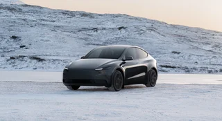 Skromna Tesla zajedzie dalej. Model Y w nowej wersji od 209 900 zł