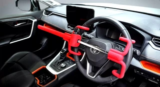 Toyoty są kradzione hurtowo. Rozwiązanie jest proste jak drut