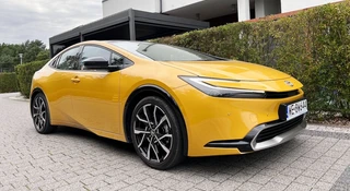 Nowa Toyota tańsza o 26 tysięcy złotych. Możesz zmienić zawód