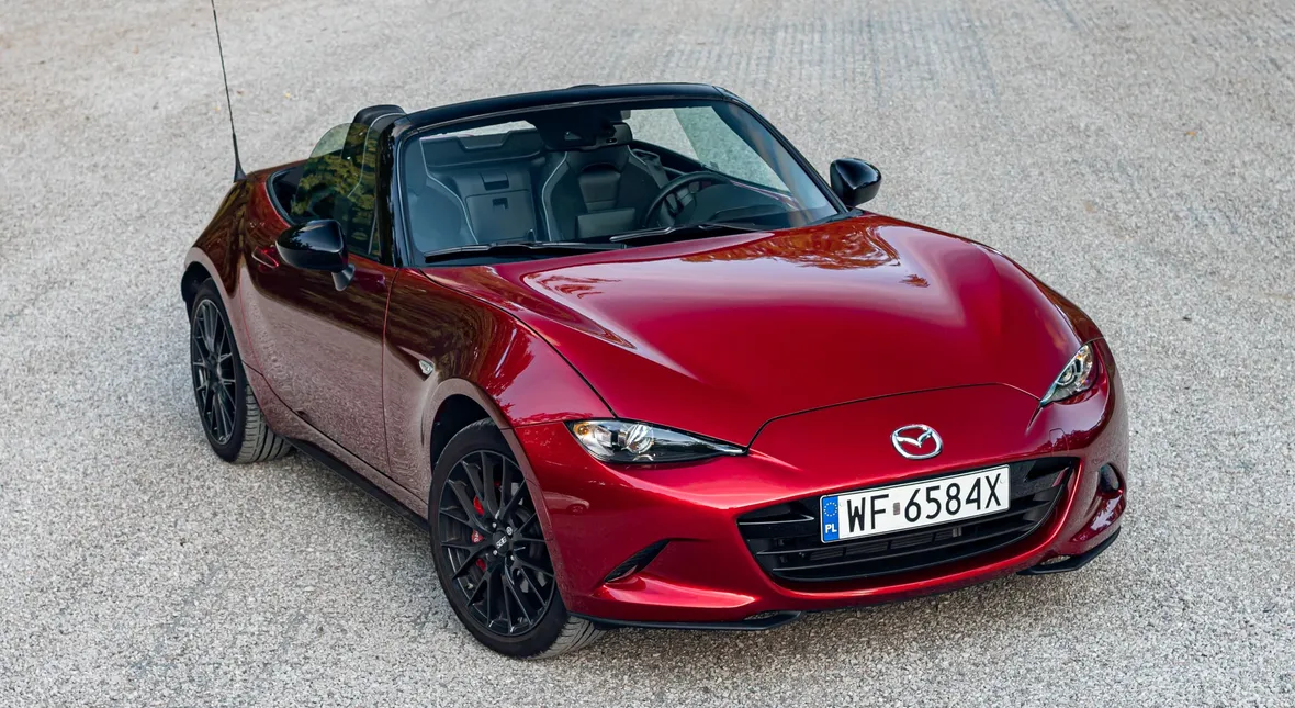 Image for Japoński przebój nie będzie elektryczny. To początek złych informacji