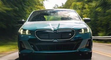 Oto nowe wnętrze BMW serii 5. Zniknął kultowy gadżet