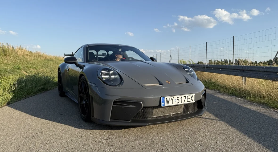 Image for Już wiem, czy da się żyć z Porsche 911 GT3 Weissach. Zabrałem torową bestię pod Biedronkę