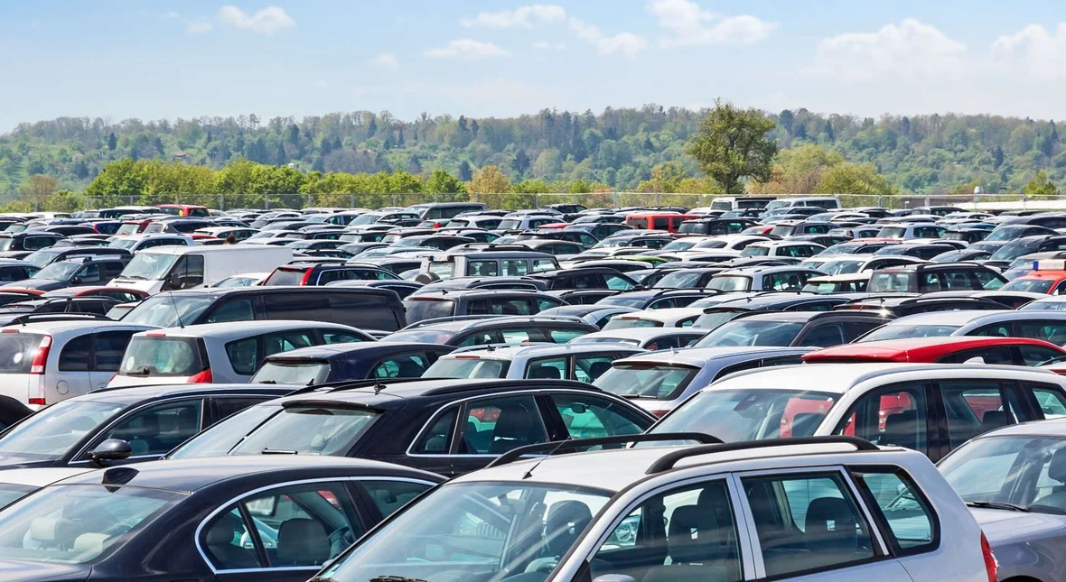 Image for Sprowadzacie coraz mniej używanych aut. Nowe dane zaskakują