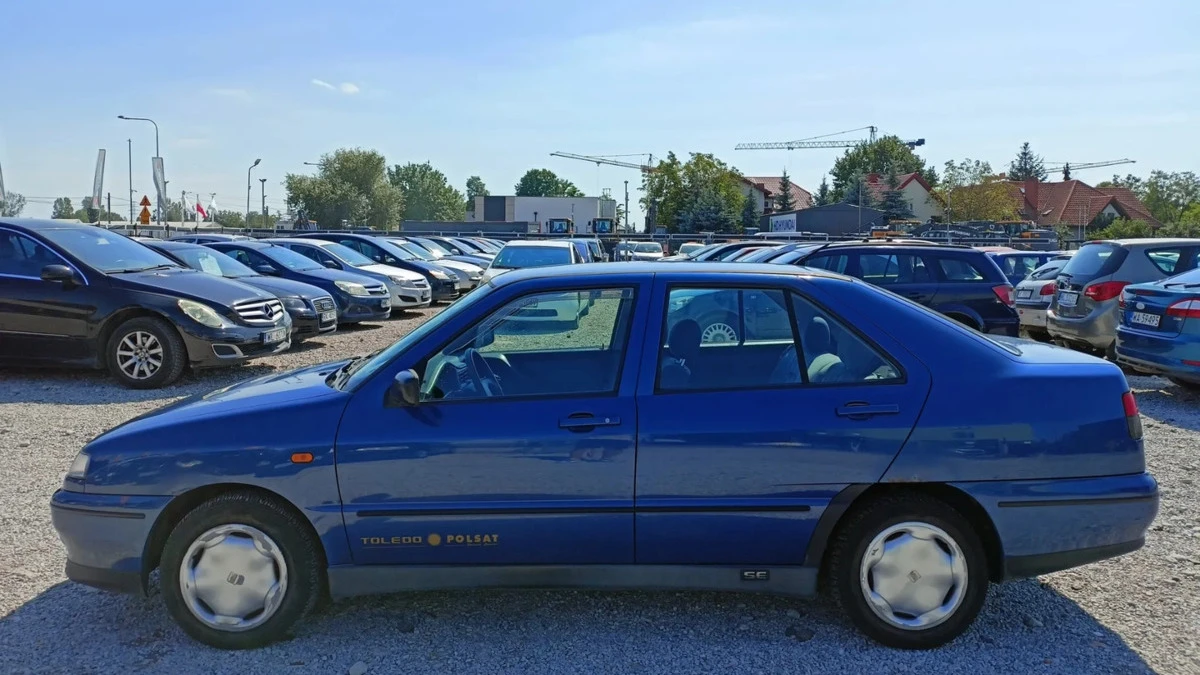 Wyjątkowy Seat może być wasz. Zamiast dowodu ma paszport Polsatu