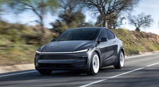 Nowa Tesla już w Polsce. Za 10 500 zł zabierze całą rodzinę