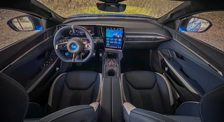 Nowy SUV od Renault wyceniony. 298 900 zł to taniej niż za ten dwuosobowy