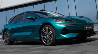 1036 km zasięgu na prądzie za 144 700 zł. Czekamy na pierwszy wybuch przy ładowarce