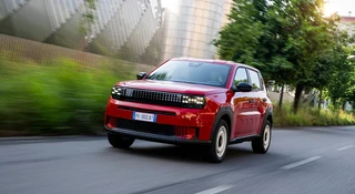 Hybrydowa Grande Panda w bezwstydnej cenie. 74 tys. zł i jest twoja