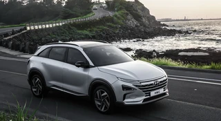 Kupili nowego SUV-a na wodór. Teraz jest wart 400 zł