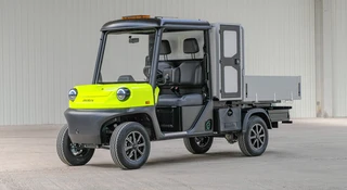 Polski samochód elektryczny wyjechał na drogi. Tona kartofli mu nie straszna