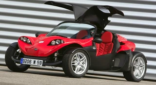 F16 z silnikiem Dacii w polskich ogłoszeniach. To nie żart, a idealny pojazd na lato