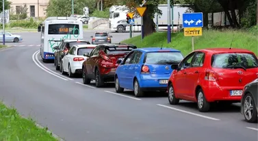 Warszawa: nieprawda, że 130 tys. aut nie wjedzie do centrum. Prawda: jest jeszcze gorzej