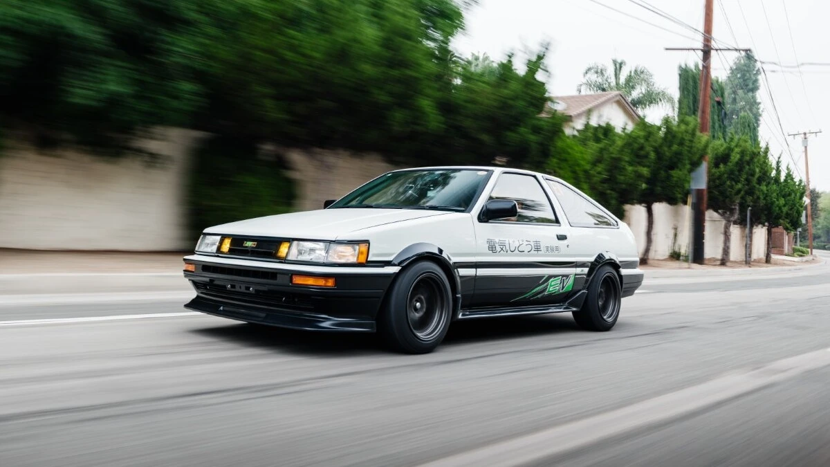 Klasyk Toyoty dostał drugie życie. Dał je mu Lexus